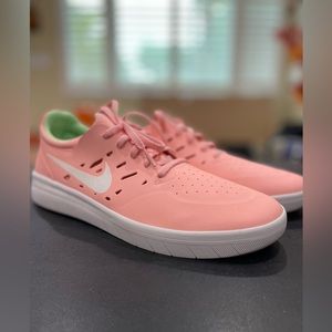 Size 8 - Nike SB Nyjah Free Sushi aa4272 600